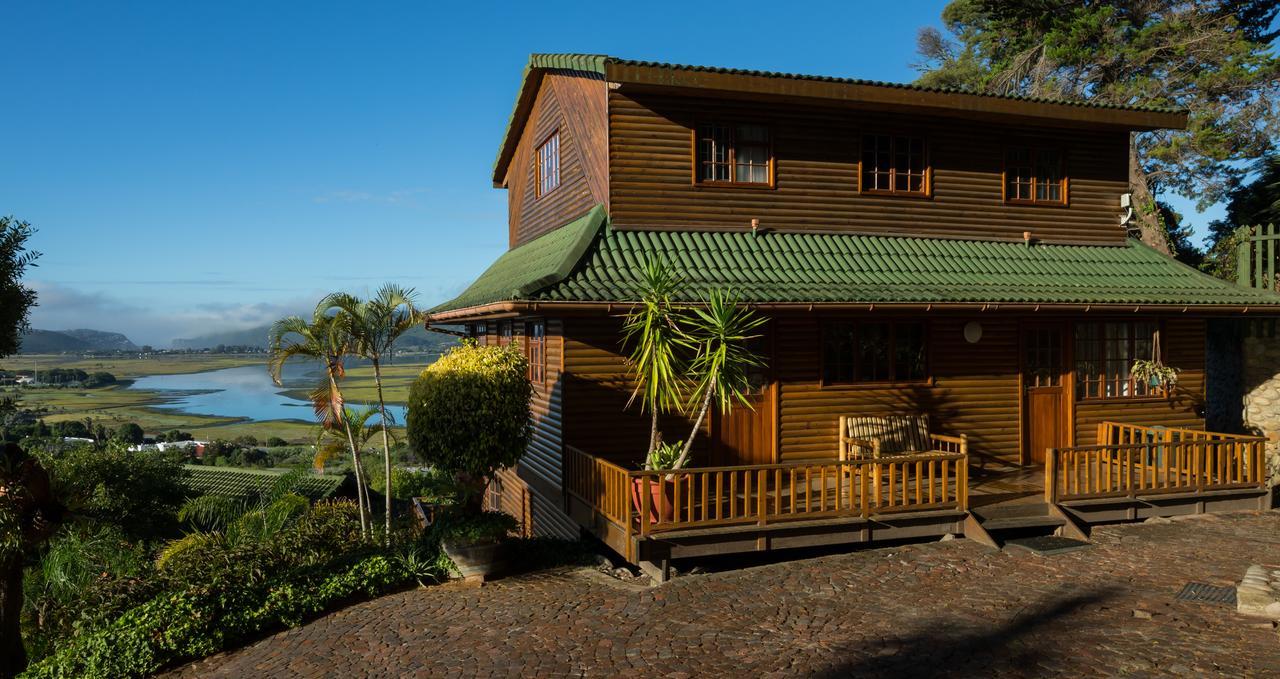 Big Tree House *